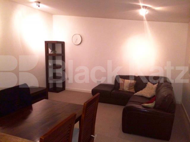 			2 Bedroom, 1 bath, 1 reception Apartment			 The Polygon, Clapham Common